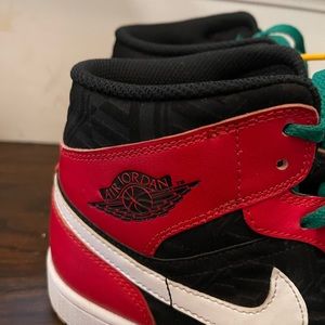 Air Jordan 1 Mid SE